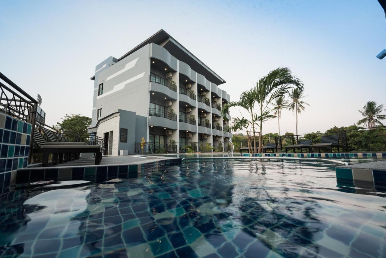 Little Loft Hotel Phuket 외부 사진